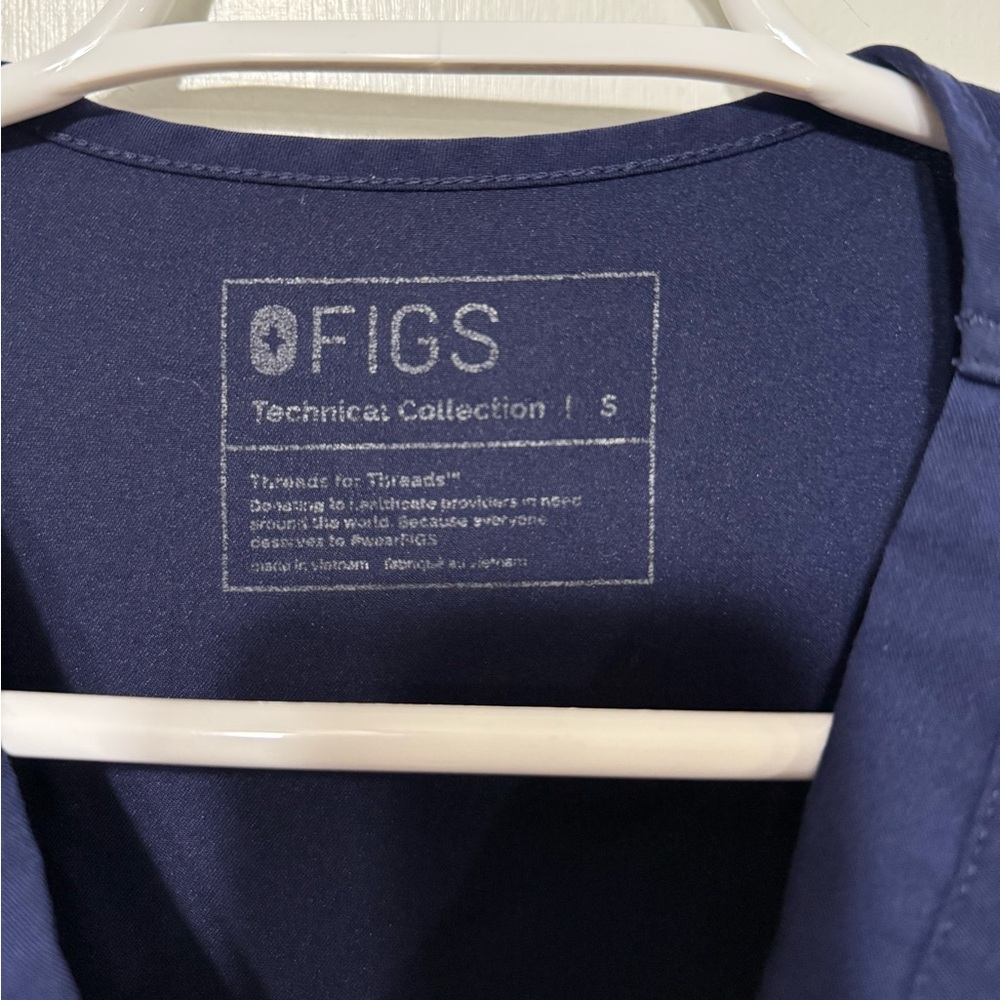Figs Technical Collection Top - Picture 2 of 2